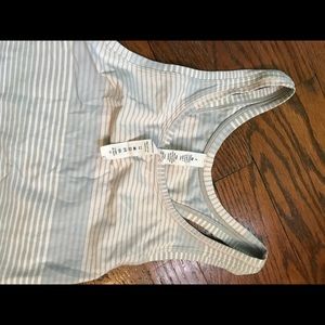 Lulu lemon tank size 2 never worn